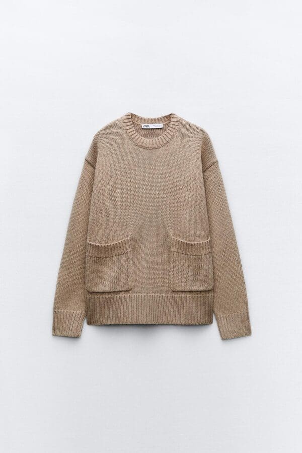 Sweater with two front pocket. - Image 2